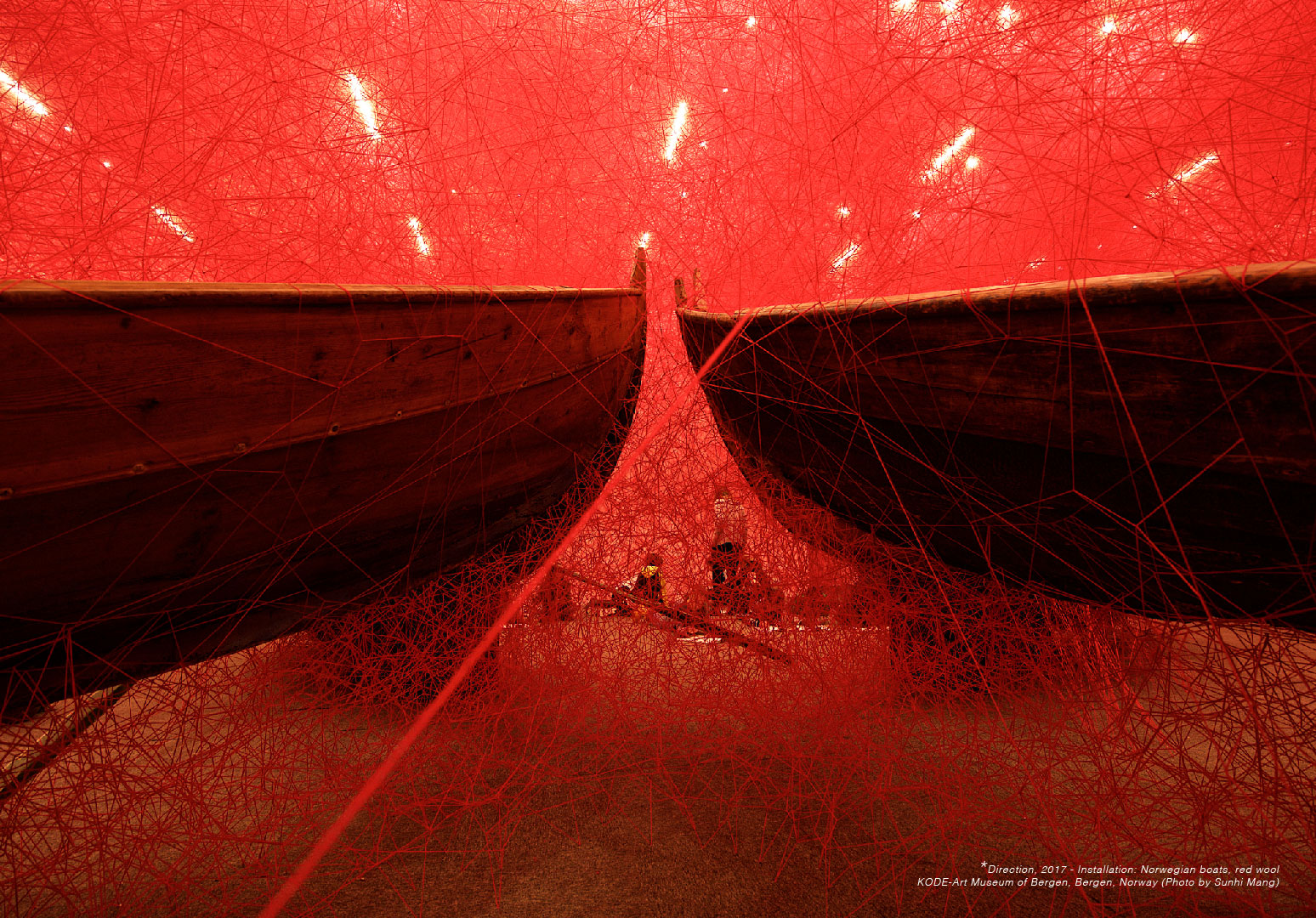 Mở cửa triển lãm sắp đặt “Thủy triều cảm xúc” của nghệ sĩ Chiharu Shiota tại Việt Nam - Ảnh 4.