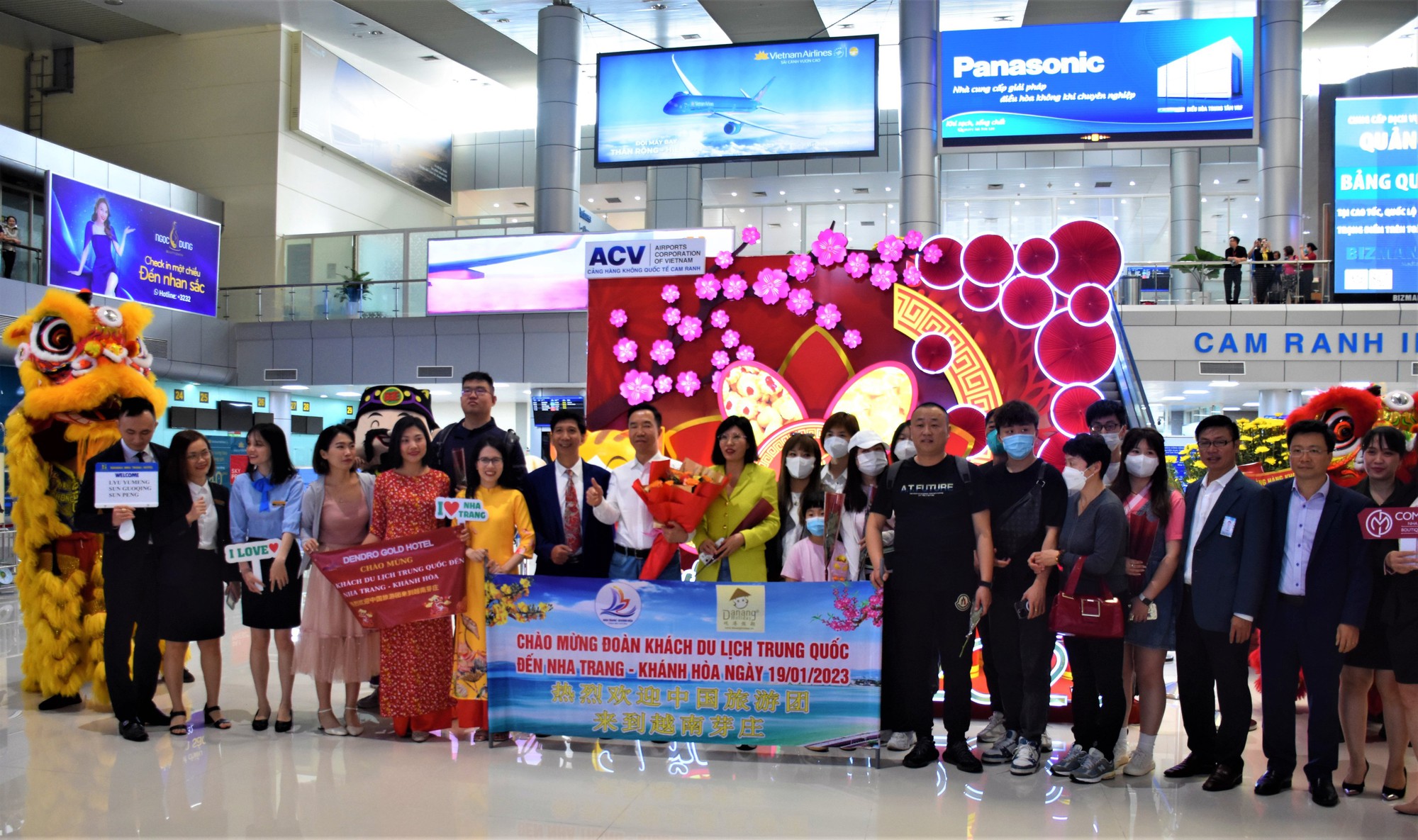 Mở lại đường bay thương mại Quảng Châu - Cam Ranh đón khách Trung Quốc - Ảnh 1.