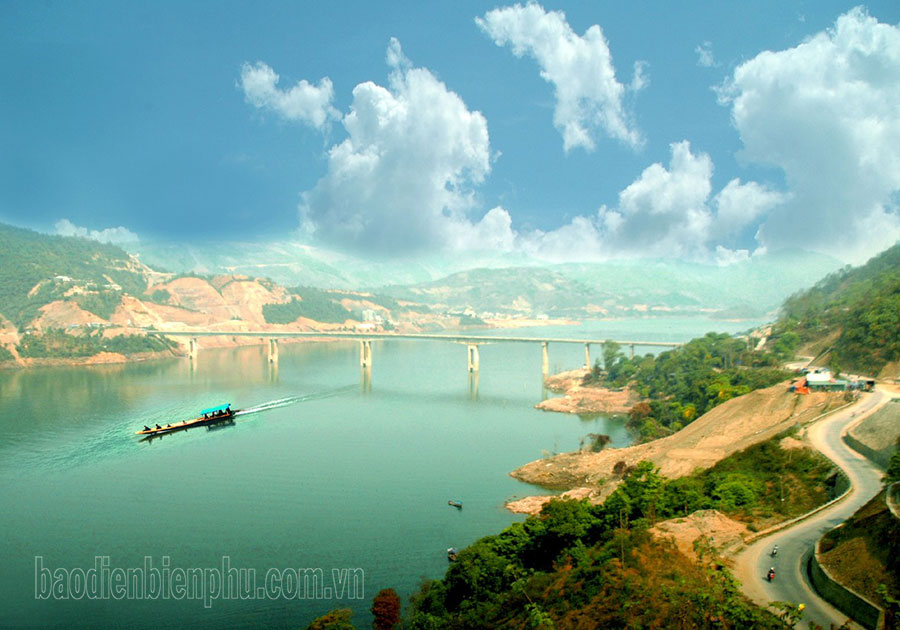 Ở thung lũng đẹp ở Điện Biên có một thị xã nho nhỏ-nơi gặp gỡ của ba dòng sông, đó là thị xã nào? - Ảnh 1.