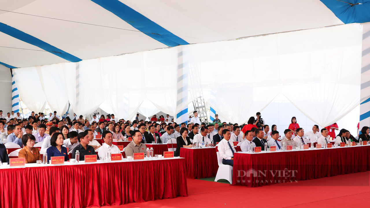 Chủ tịch Quốc hội Vương Đình Huệ dự Lễ khánh thành Nhà máy chế biến cà phê Sơn La - Ảnh 5.