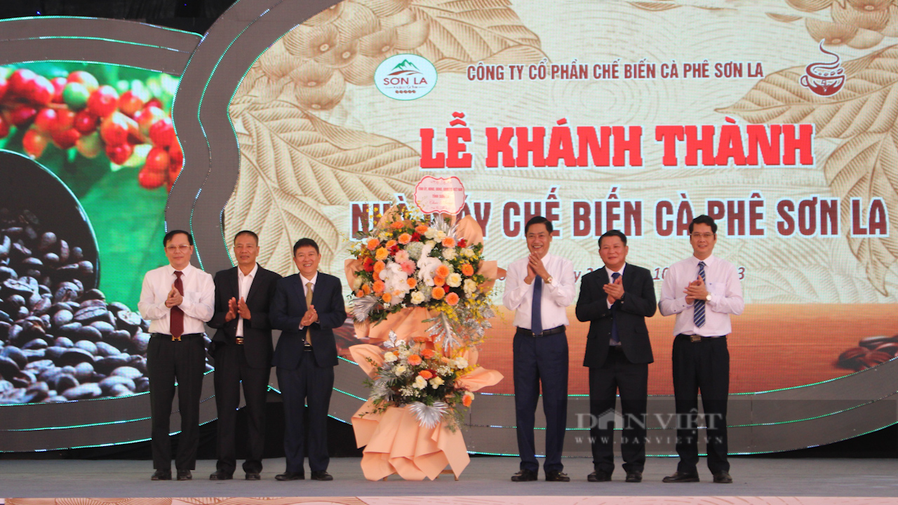 Chủ tịch Quốc hội Vương Đình Huệ dự Lễ khánh thành Nhà máy chế biến cà phê Sơn La - Ảnh 8.