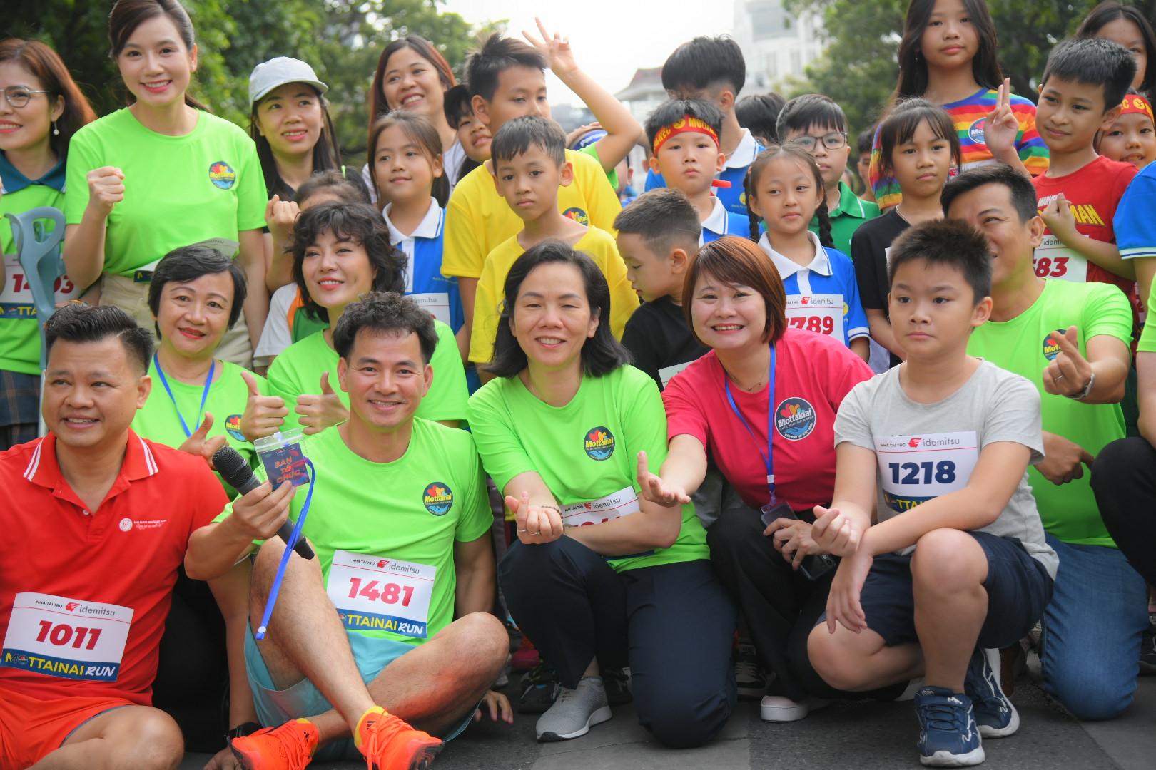 Chạy gây quỹ giúp trẻ mồ côi cùng con trai Bi Béo, Xuân Bắc bỗng làm điều này khiến ai cũng bật cười - Ảnh 6.
