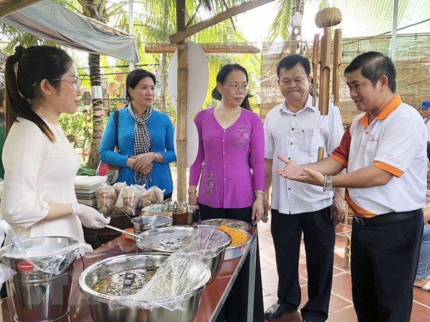 Miền Tây, TP.HCM hợp lực phát triển du lịch sinh thái