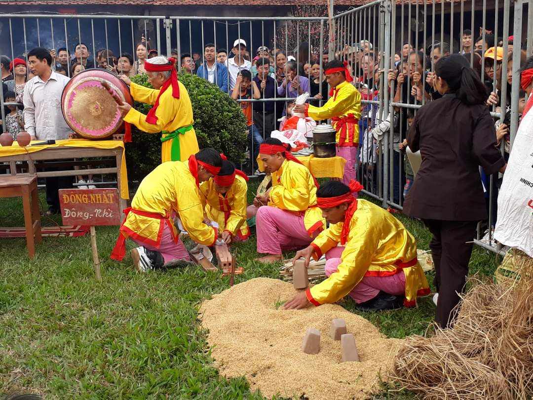 Lễ hội chùa Keo mùa thu với nhiều nét đổi mới thu hút khách du lịch  - Ảnh 2.