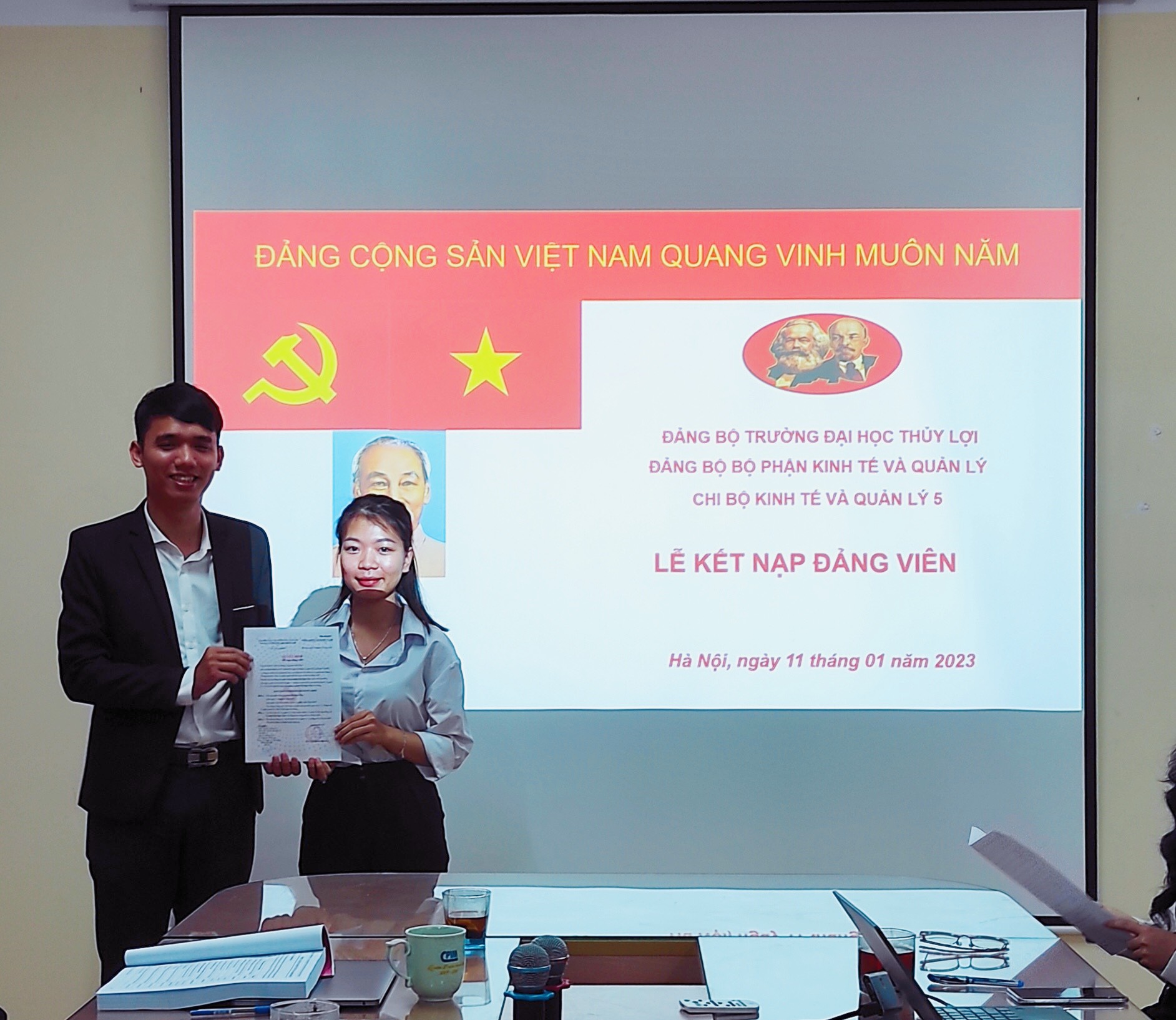 Đang học năm cuối, nữ sinh Quảng Ninh được tuyển thẳng học Thạc sĩ - Ảnh 3.