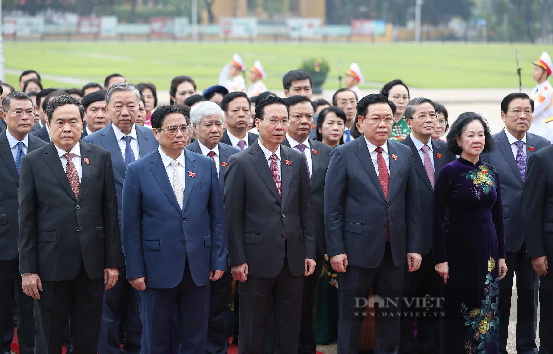 Lãnh đạo Đảng, Nhà nước viếng Chủ tịch Hồ Chí Minh trước giờ khai mạc Kỳ 6 Quốc hội khóa XV - Ảnh 3.
