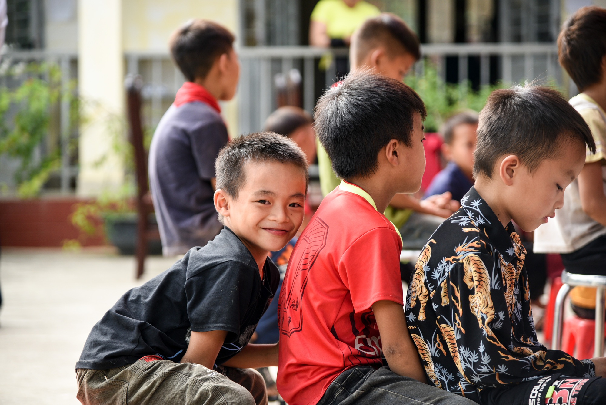 Khoảnh khắc hạnh phúc của người dân xã Nghiên Loan trong ngày hội đón điểm trường mới - Ảnh 4.