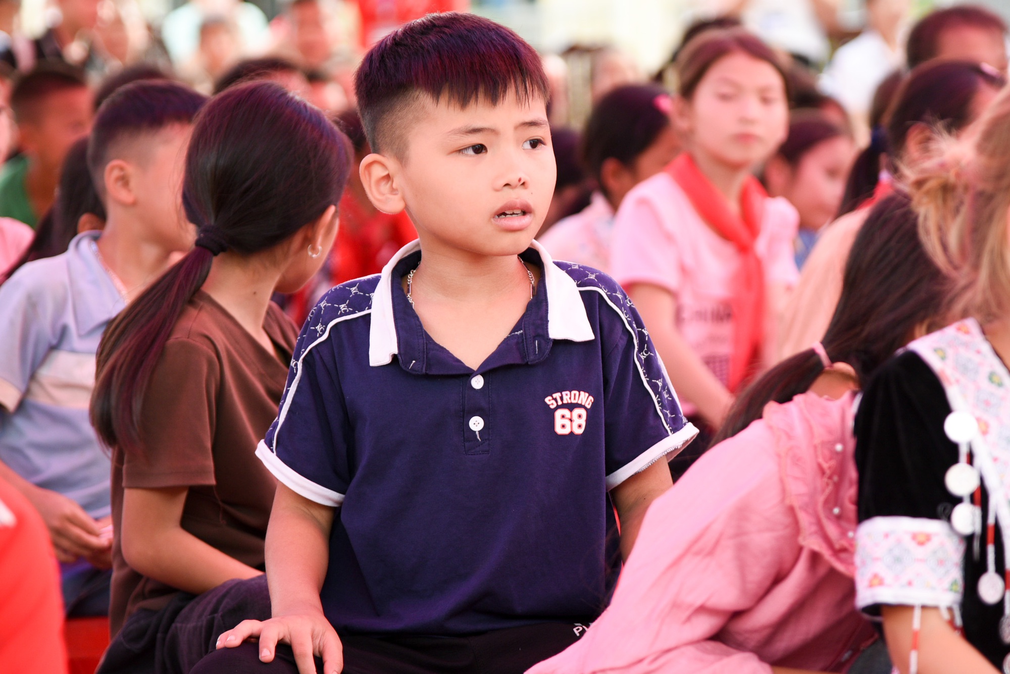 Khoảnh khắc hạnh phúc của người dân xã Nghiên Loan trong ngày hội đón điểm trường mới - Ảnh 7.