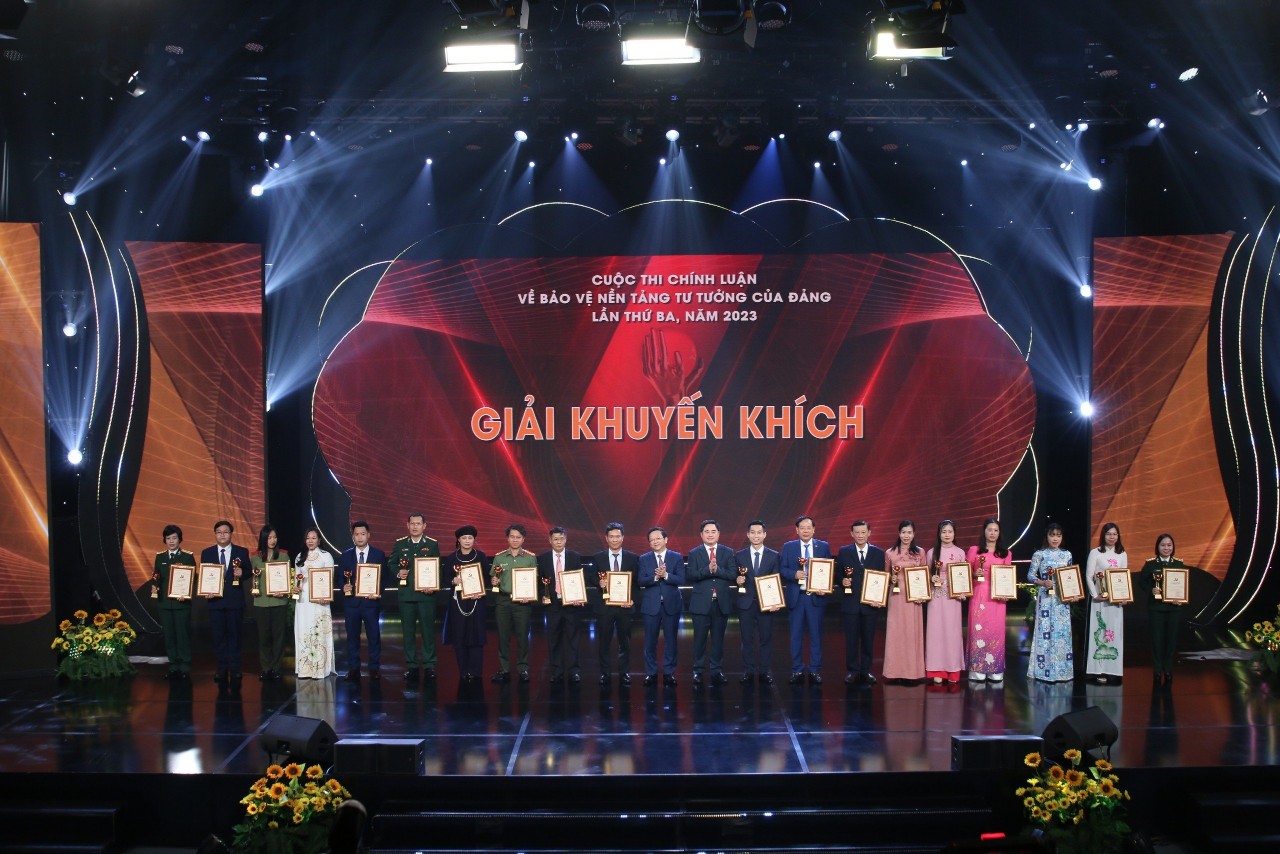 Báo NTNN/Dân Việt đạt Giải cuộc thi viết chính luận bảo vệ nền tảng tư tưởng của Đảng năm 2023 - Ảnh 3.