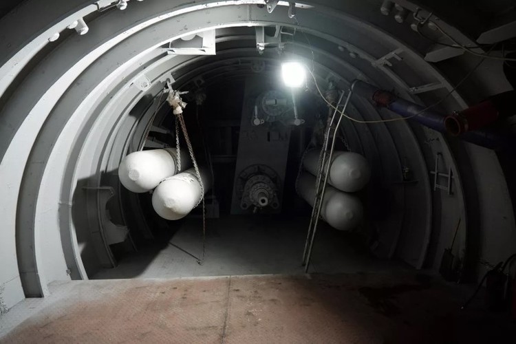 Hình ảnh chuyên gia phục hồi tàu ngầm hạt nhân đầu tiên của Liên Xô - Ảnh 7.