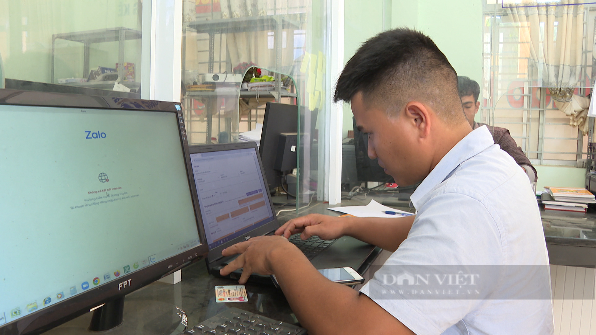 Công nghệ số giúp kinh tế - xã hội xã miền núi Quảng Ngãi chuyển mình mạnh mẽ - Ảnh 2.