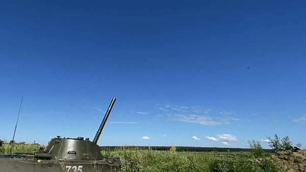 Hình ảnh pháo cối tự hành của Nga &quot;đội giáp sắt&quot; ra tiền tuyến - Ảnh 13.