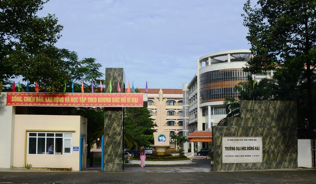 Bắt thêm 3 cán bộ Trường Đại học Đồng Nai - Ảnh 1.