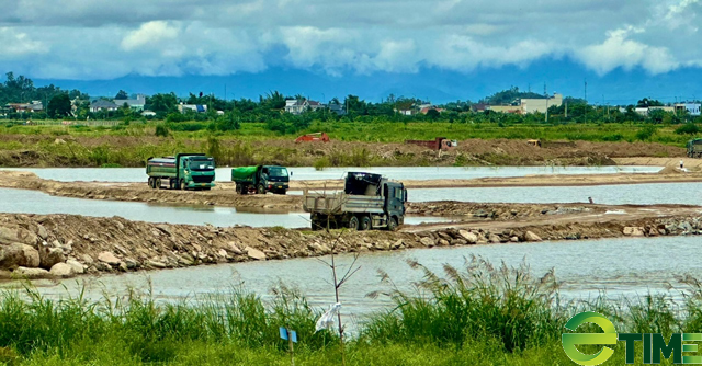 Quảng Ngãi: Lưu ý Sở Xây dựng trong kiểm tra, công bố giá và dự báo nhu cầu sử dụng cát  - Ảnh 1.