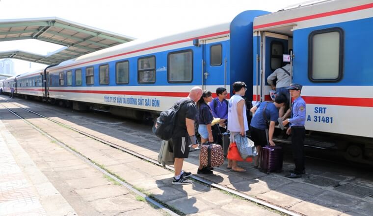 Đường sắt Việt Nam cơ cấu lại mô hình hoạt động theo cơ chế thị trường - Ảnh 3.