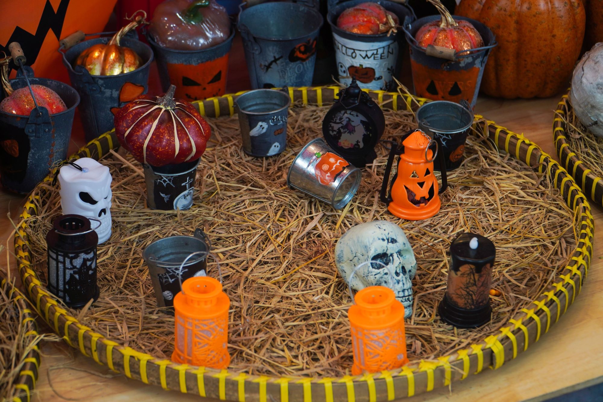 Đồ trang trí Halloween: Tiểu thương than ế có ngày bán chưa tới 50.000 đồng - Ảnh 11.