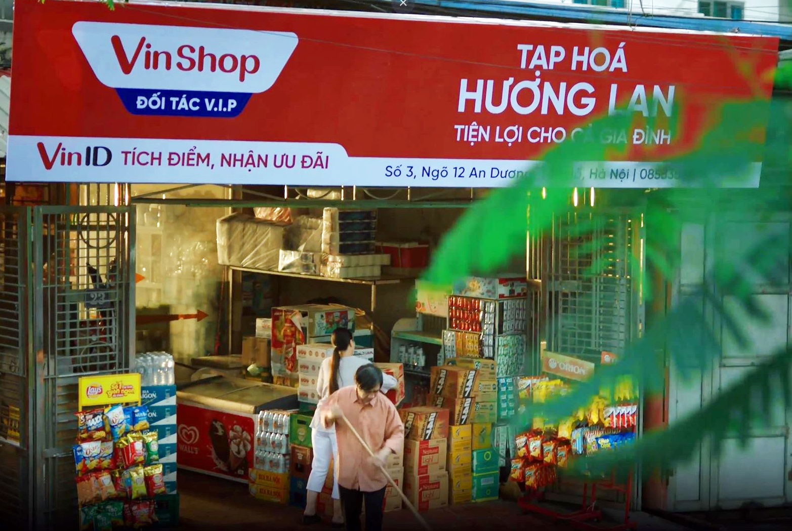 VinShop vinh danh tiểu thương đồng hành cùng sứ mệnh hiện đại hoá bán lẻ truyền thống - Ảnh 3.