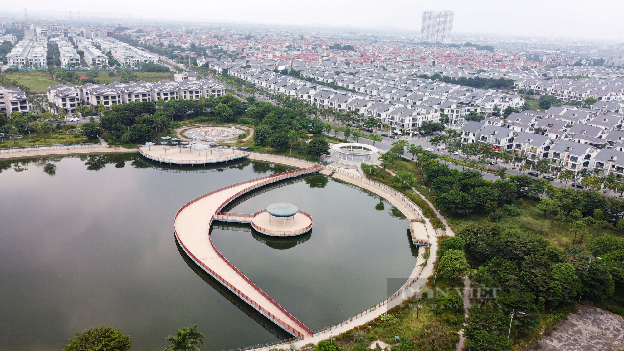 Công viên Thiên văn học lớn nhất Đông Nam Á tại Hà Nội hoang vắng, cỏ dại mọc um tùm - Ảnh 4.