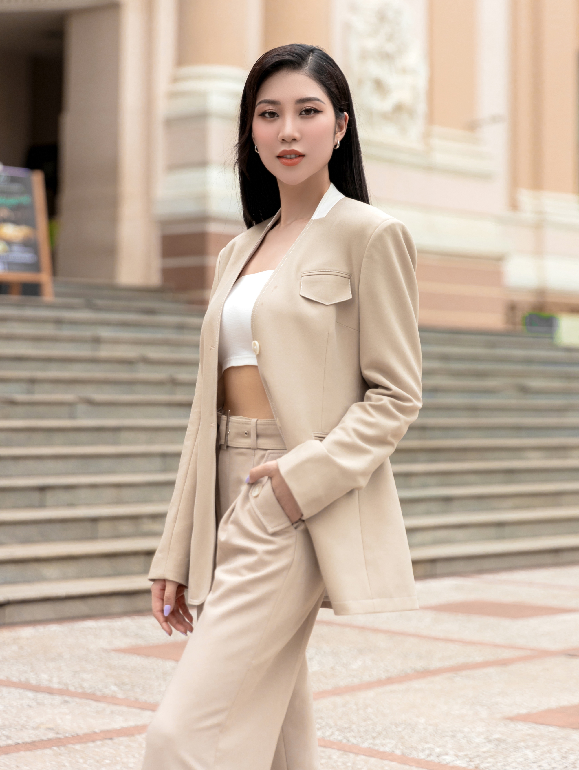 Hoa hậu Lan Anh xinh đẹp, lôi cuốn trước thềm thi Miss Earth 2023, hiếm hoi tiết lộ về mẹ ruột - Ảnh 7.