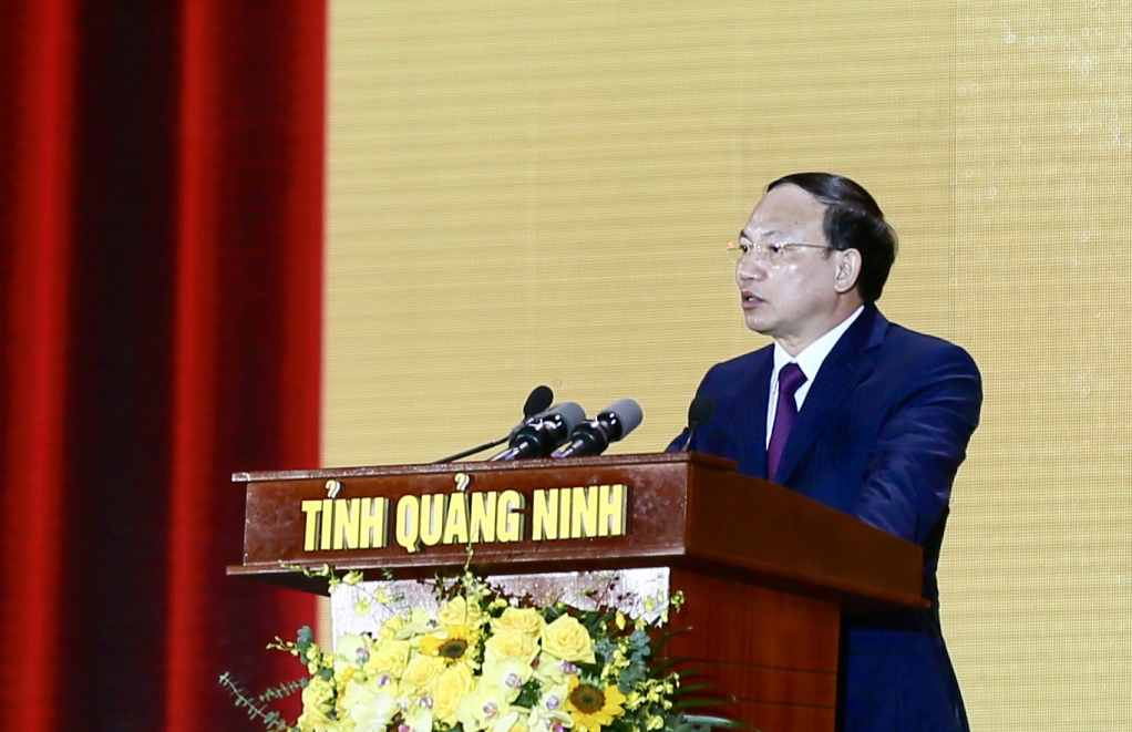 Chủ tịch nước Võ Văn Thưởng: Xây dựng Quảng Ninh trở thành một tỉnh kiểu mẫu, giàu đẹp, văn minh, hiện đại - Ảnh 2.