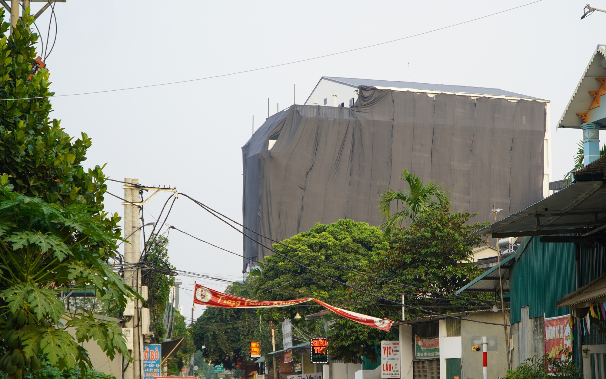 Sau xử lý chung cư mini, huyện Thạch Thất kiến nghị điều chỉnh quy hoạch xây dựng tối đa lên 9 tầng- Ảnh 2.