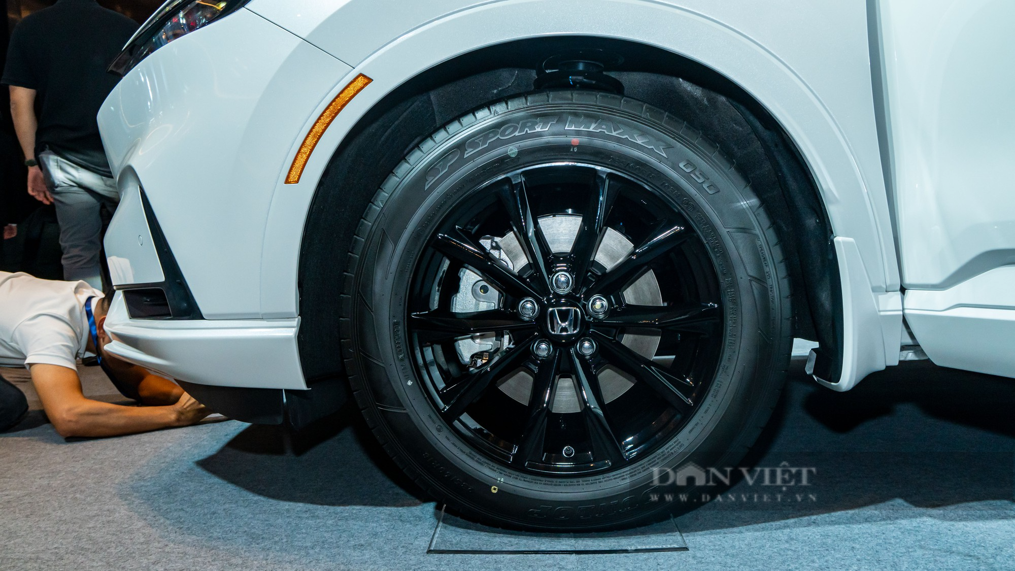 Bán cả tháng không "trôi", Honda CR-V RS 2024 cũ hạ giá tìm người mua- Ảnh 8.