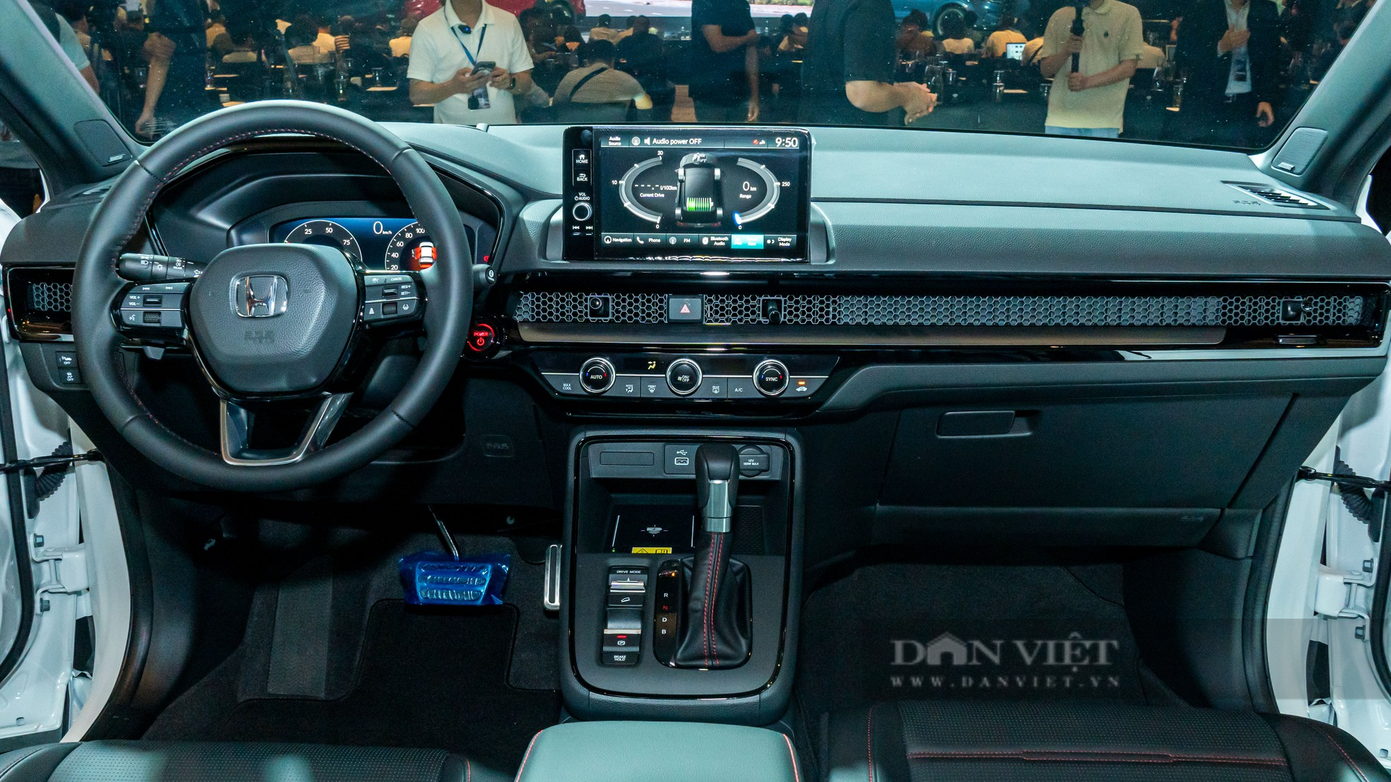 Bán cả tháng không "trôi", Honda CR-V RS 2024 cũ hạ giá tìm người mua- Ảnh 9.