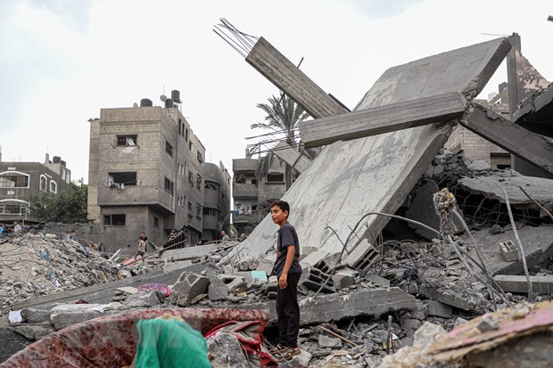 Hơn 3,3 nghìn trẻ em thiệt mạng vì pháo kích ở Dải Gaza - Ảnh 1.