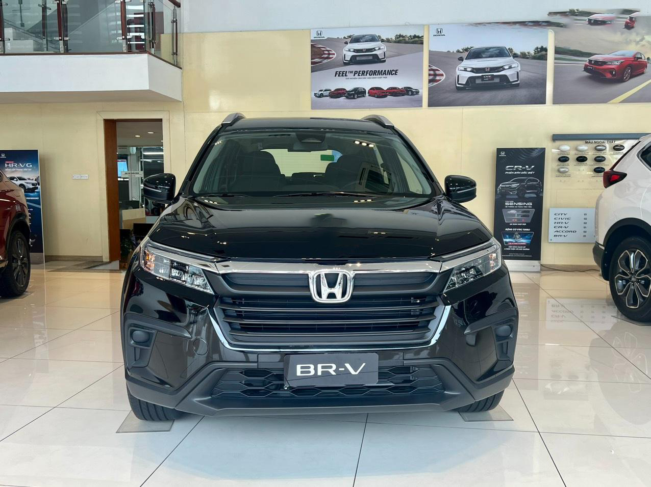 Giá xe Honda BR-V tháng 10/2023: Giảm không &quot;phanh&quot; đấu Xpander, Veloz Cross - Ảnh 1.