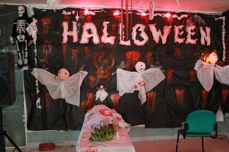 Lễ hội Halloween: Có trường khuyến khích học sinh, có trường cấm tiệt vì &quot;không hợp truyền thống&quot; - Ảnh 1.