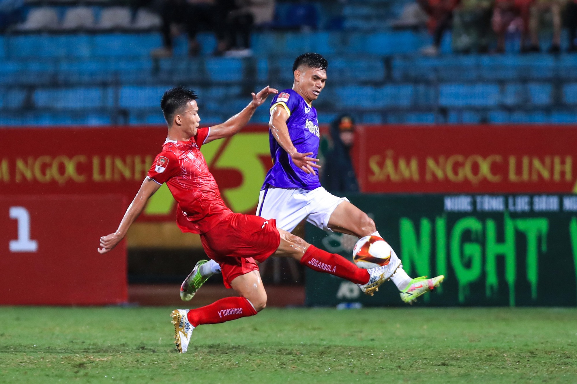 Hà Nội FC thua 17 bàn/4 trận: HLV Đinh Thế Nam “vá” thế nào? - Ảnh 2.