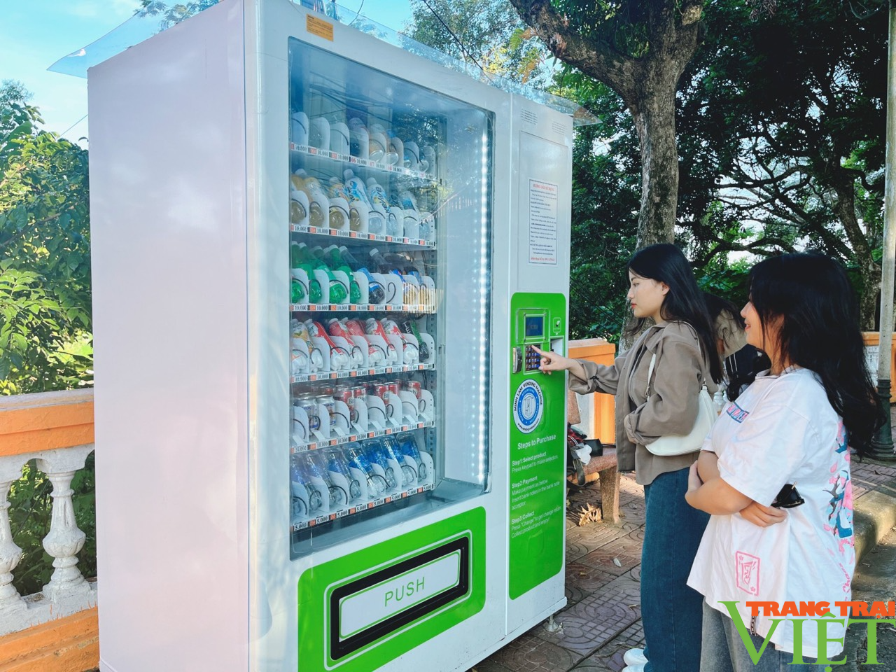 Máy bán nước tự động có mặt tại Thành phố Sơn La - Ảnh 1.