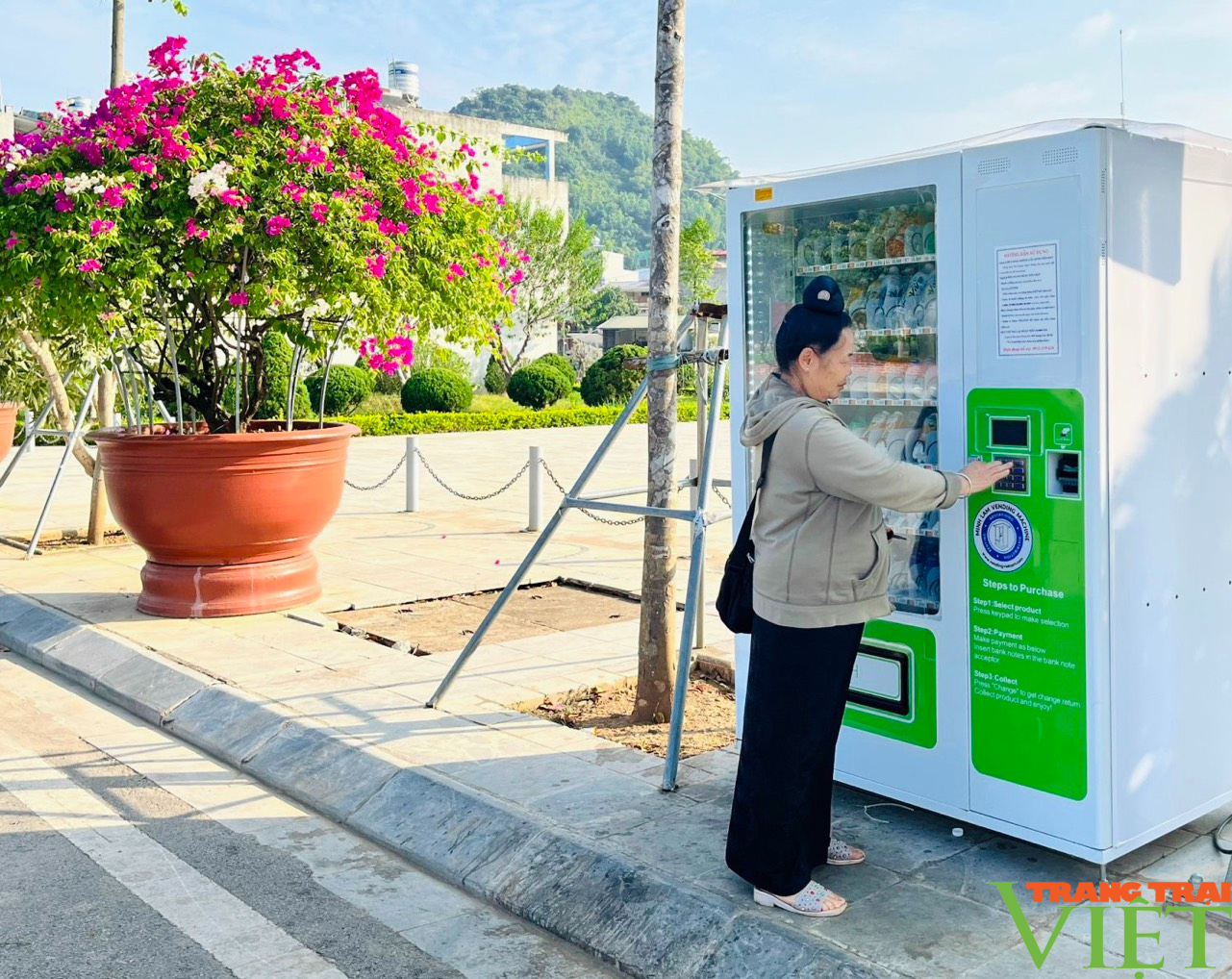 Máy bán nước tự động có mặt tại Thành phố Sơn La - Ảnh 2.