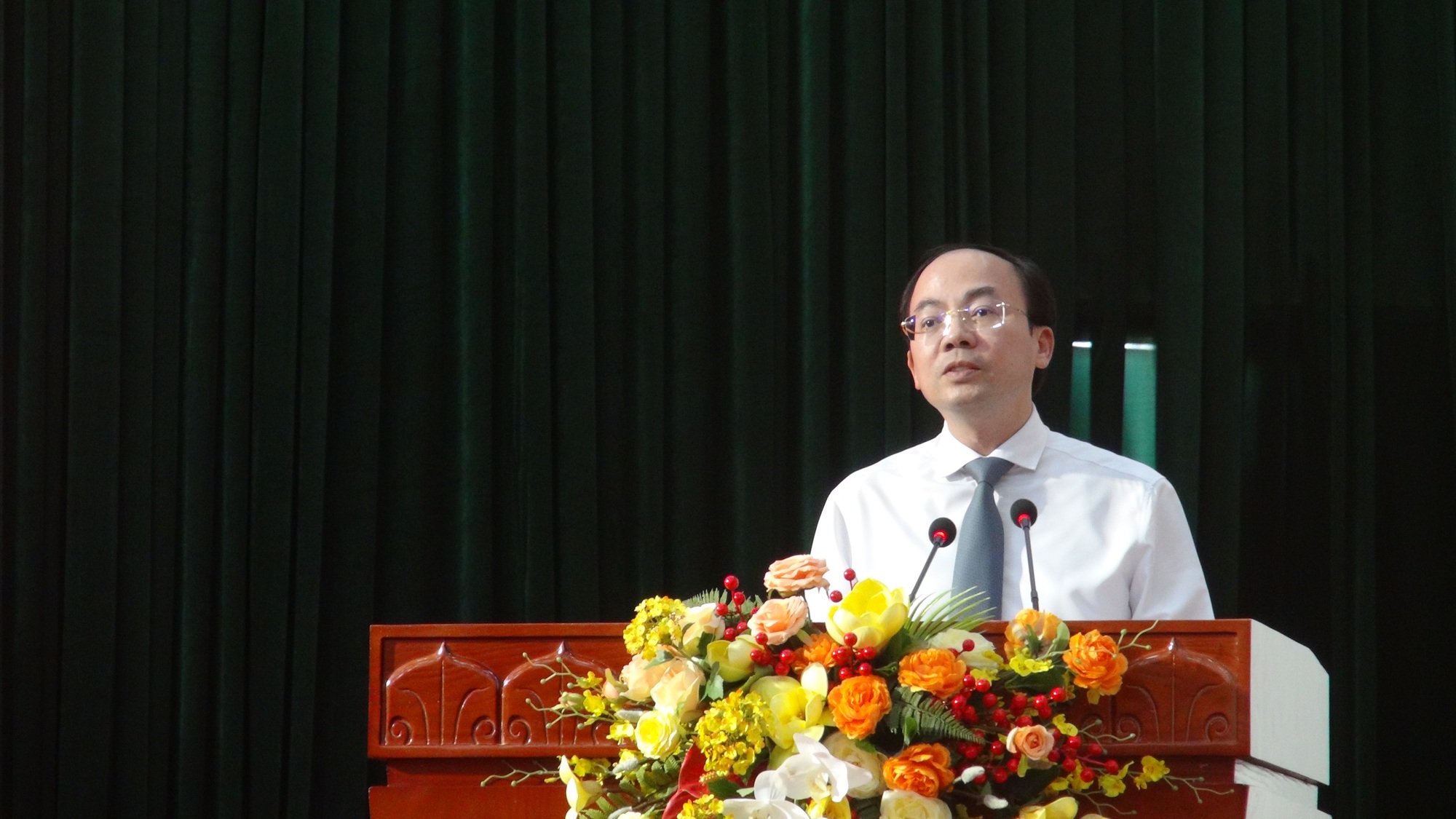 Bắc Kạn: Chủ tịch UBND tỉnh đối thoại với nông dân, nóng vấn đề quy hoạch - Ảnh 2.