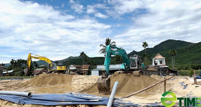 Quảng Ngãi: Chủ mỏ cát phải hoàn tất bổ sung thủ tục mới được khai thác 3 tháng mùa mưa  - Ảnh 5.