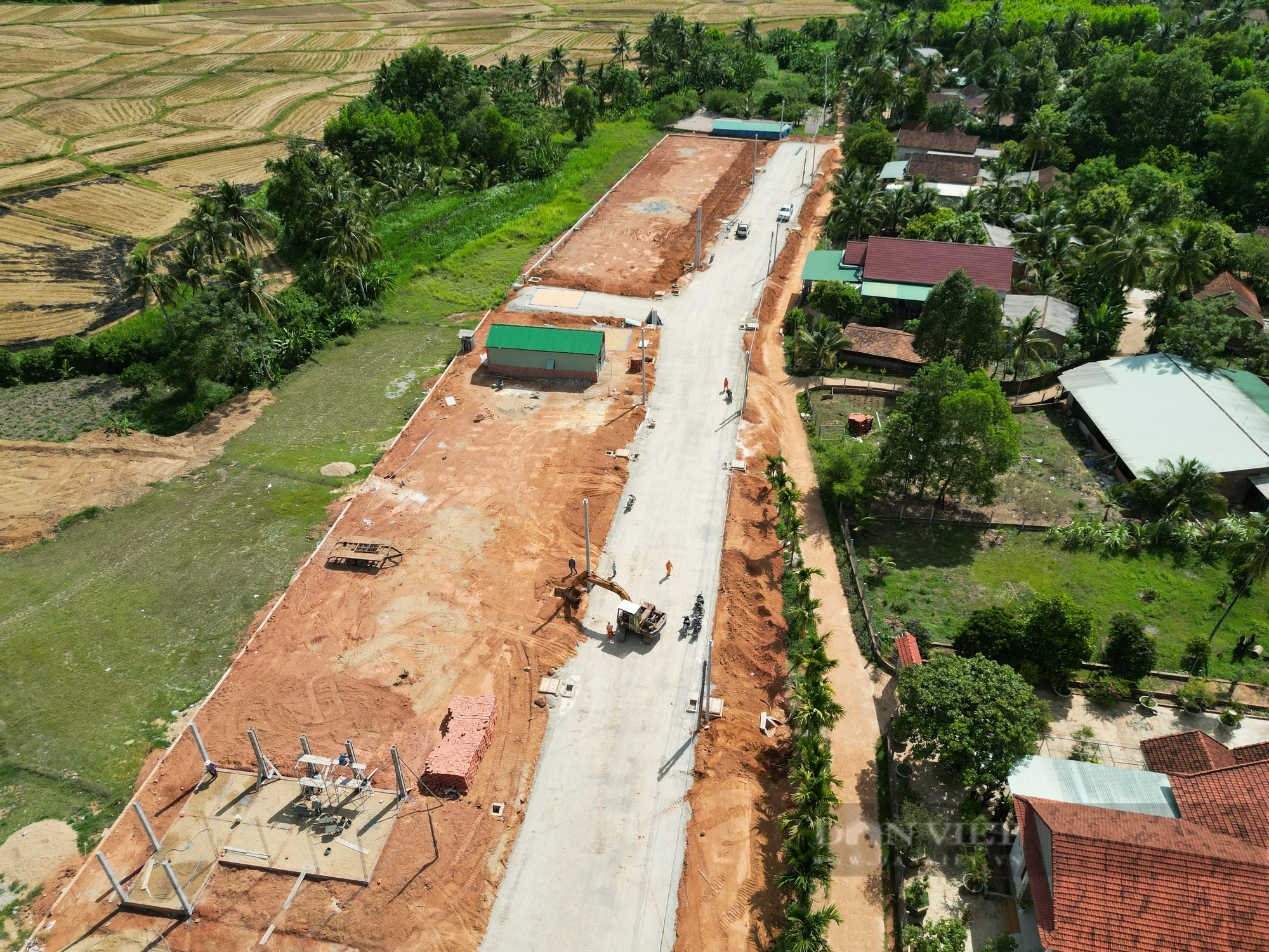 Giám đốc Sở TNMT Bình Định chịu trách nhiệm, nếu để thiếu đất, cát…gây chậm tiến độ dự án trọng điểm - Ảnh 2.