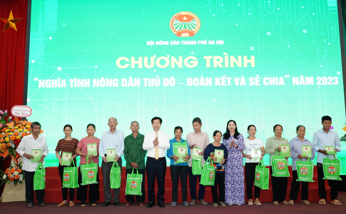 Hội Nông dân TP Hà Nội tổng kết thi đua chào mừng Đại hội, vinh danh 18 Nông dân Thủ đô xuất sắc - Ảnh 5.