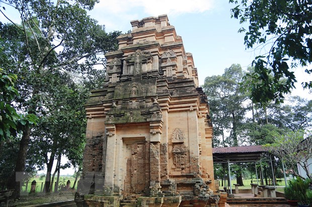 Đây là tháp cổ nổi tiếng ở Tây Ninh, dấu tích cuối cùng của một nền văn hóa Óc Eo bên sông Vàm Cỏ Đông - Ảnh 4.