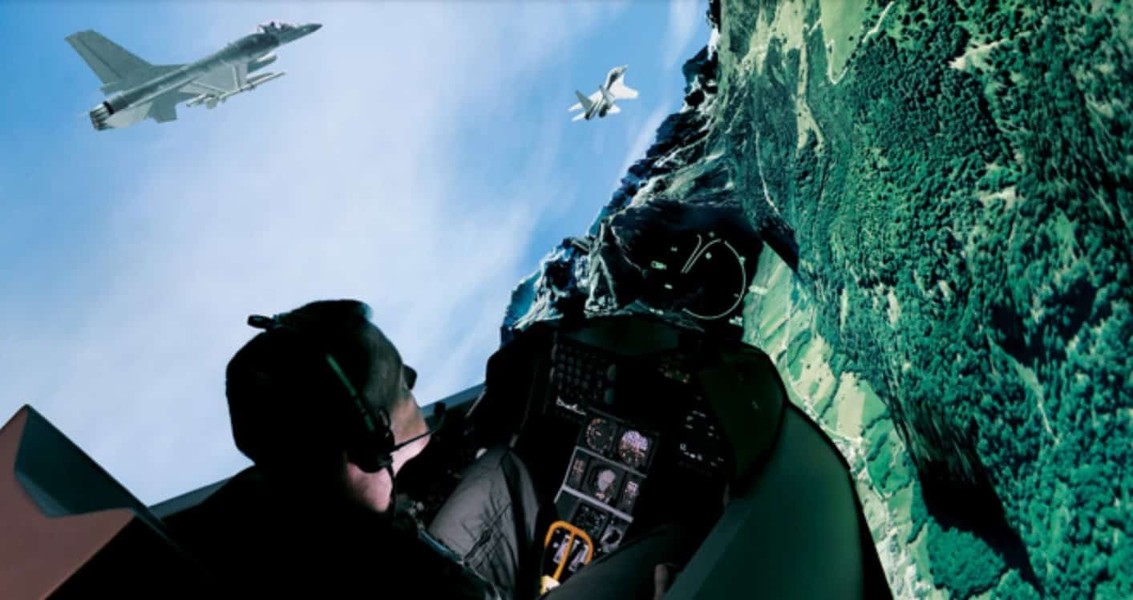 Phi công Ukraine hé lộ về trải nghiệm đầu tiên với tiêm kích F-16 của Mỹ - Ảnh 9.
