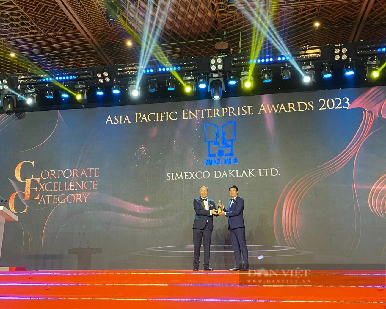 Công ty XNK cà phê hàng đầu Việt Nam đoạt 2 giải thưởng doanh nghiệp xuất sắc châu Á - Thái Bình Dương - Ảnh 1.