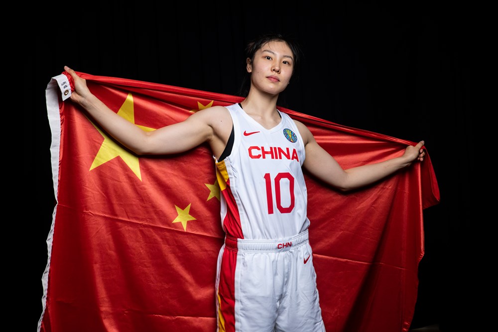 “Nữ thần” bóng rổ Trung Quốc cao 1m85 sở hữu vẻ đẹp tươi tắn, năng động - Ảnh 8.