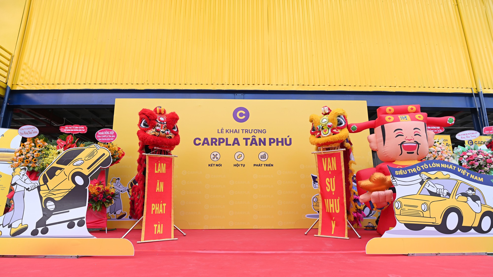 Đại siêu thị ô tô Carpla Tân Phú khai trương, thêm địa chỉ mua xe cũ uy tín Tp. HCM  - Ảnh 1.