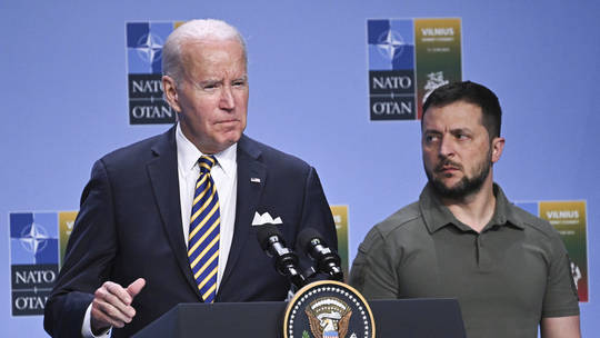 TT Biden xem xét gói viện trợ khổng lồ 'một lần là xong' cho Ukraine - Ảnh 1.