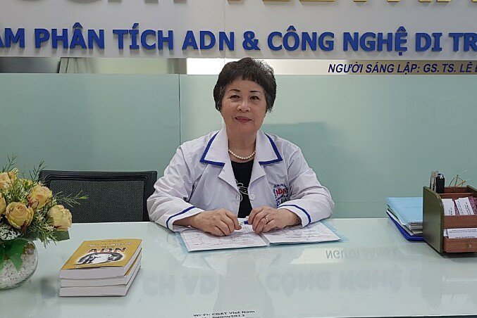 Nhà 3 đời tóc xoăn, con lại tóc thẳng, bố đi xét nghiệm ADN thì đúng là con nhưng phát hiện bí mật sốc - Ảnh 2.