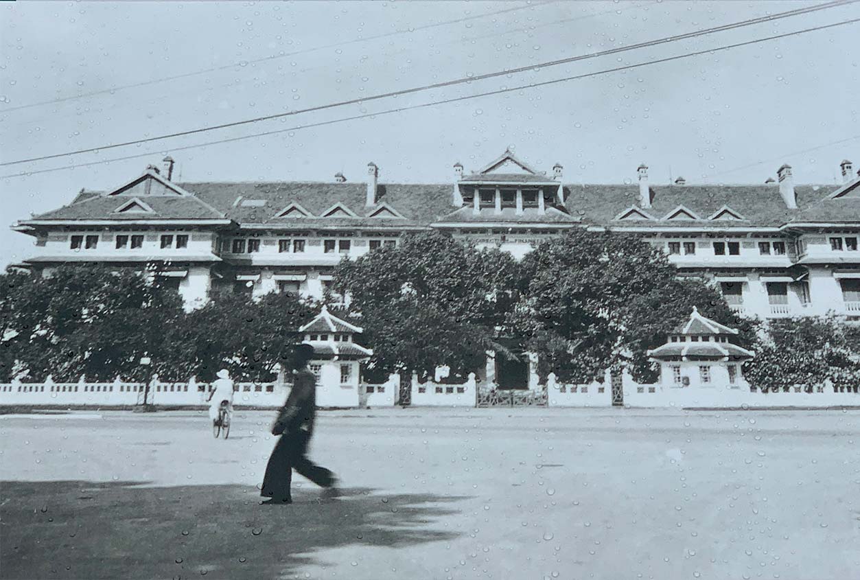Phố Tràng Tiền, ga Hà Nội cách đây hơn 100 năm nhìn ra sao? - Ảnh 2.