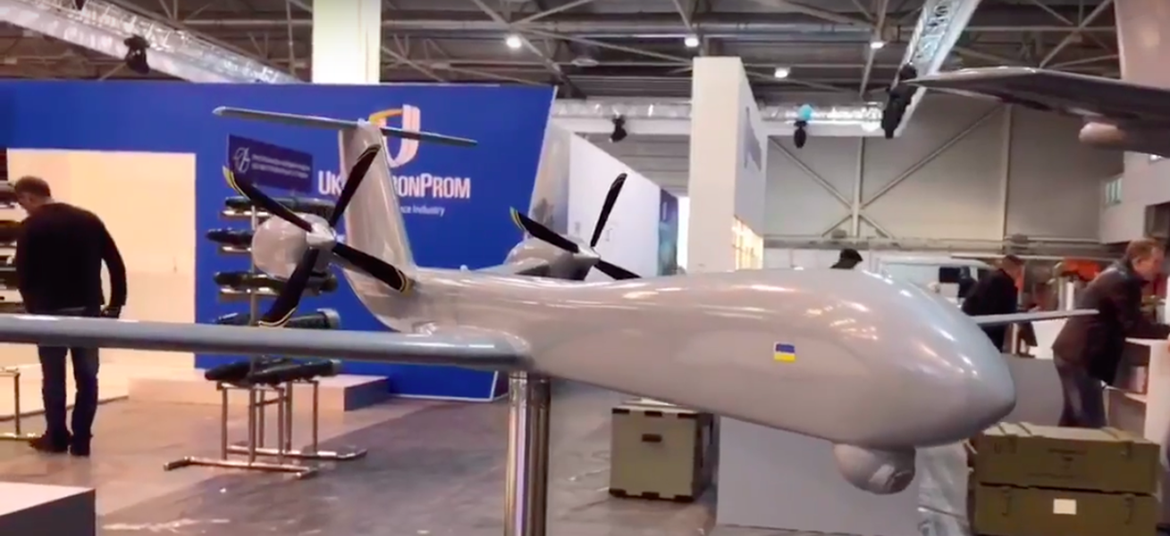 Ukraine đẩy mạnh sản xuất UAV tầm xa tại các cơ sở của Antonov còn sót lại - Ảnh 4.