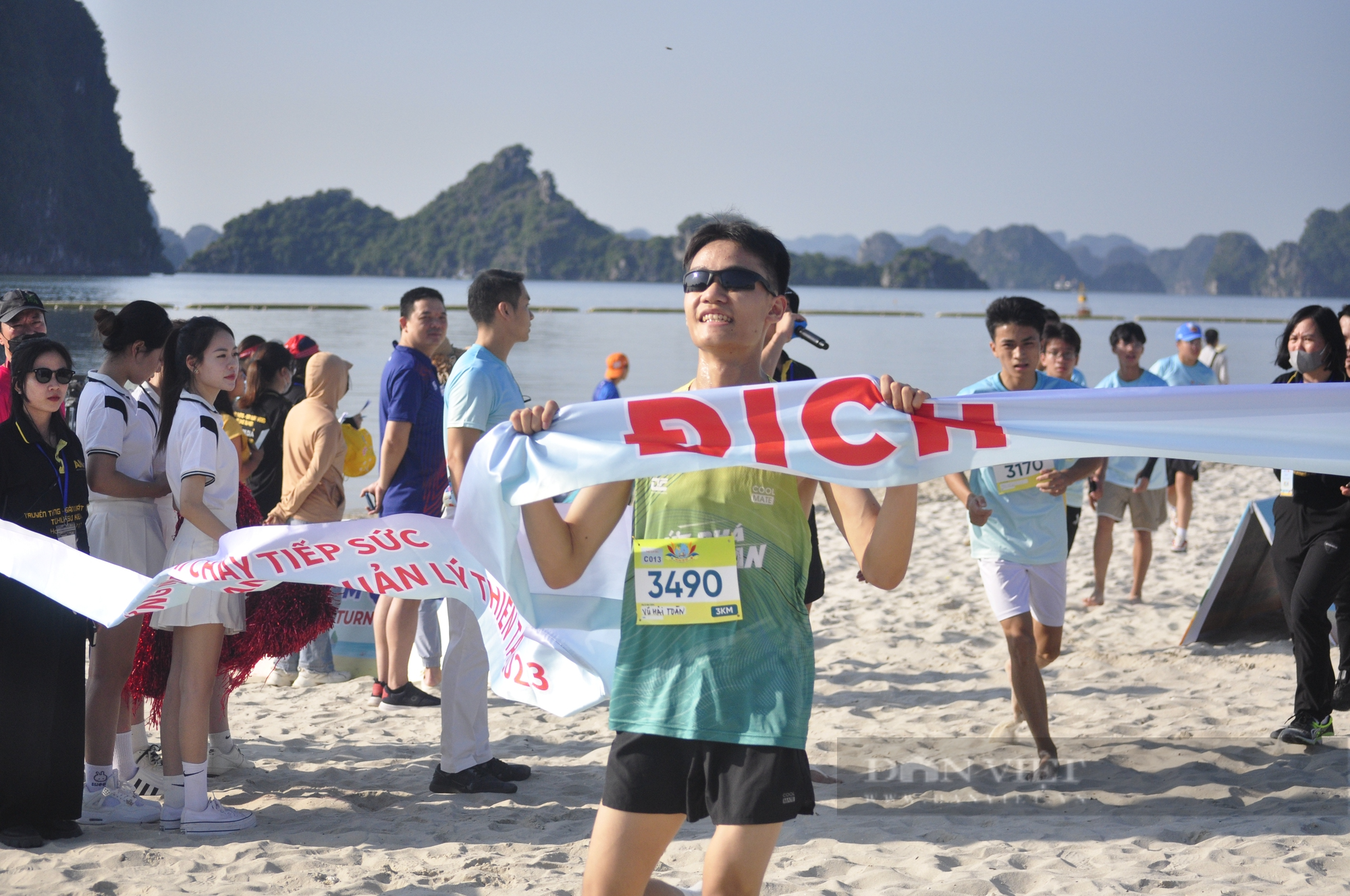 Hơn 1.000 người chạy tiếp sức hưởng ứng Ngày ASEAN về Quản lý thiên tai năm 2023 - Ảnh 5.