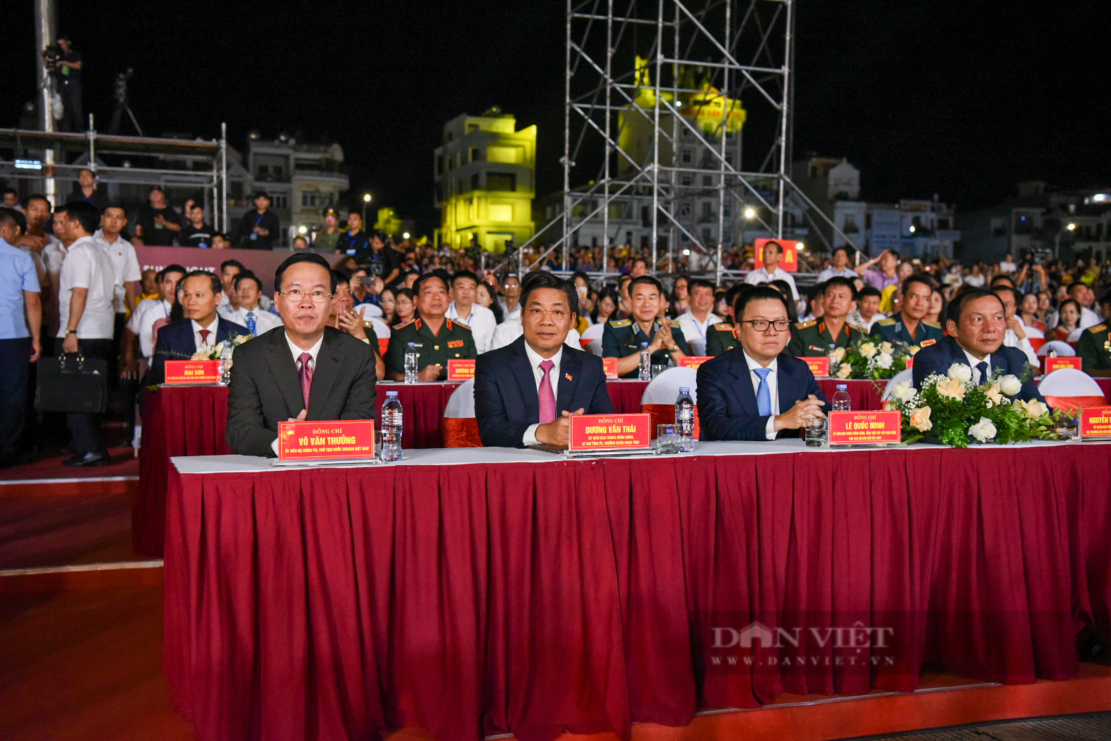 Chủ tịch nước Võ Văn Thưởng: Bắc Giang đang dần trở thành một trung tâm công nghiệp lớn của cả nước - Ảnh 1.