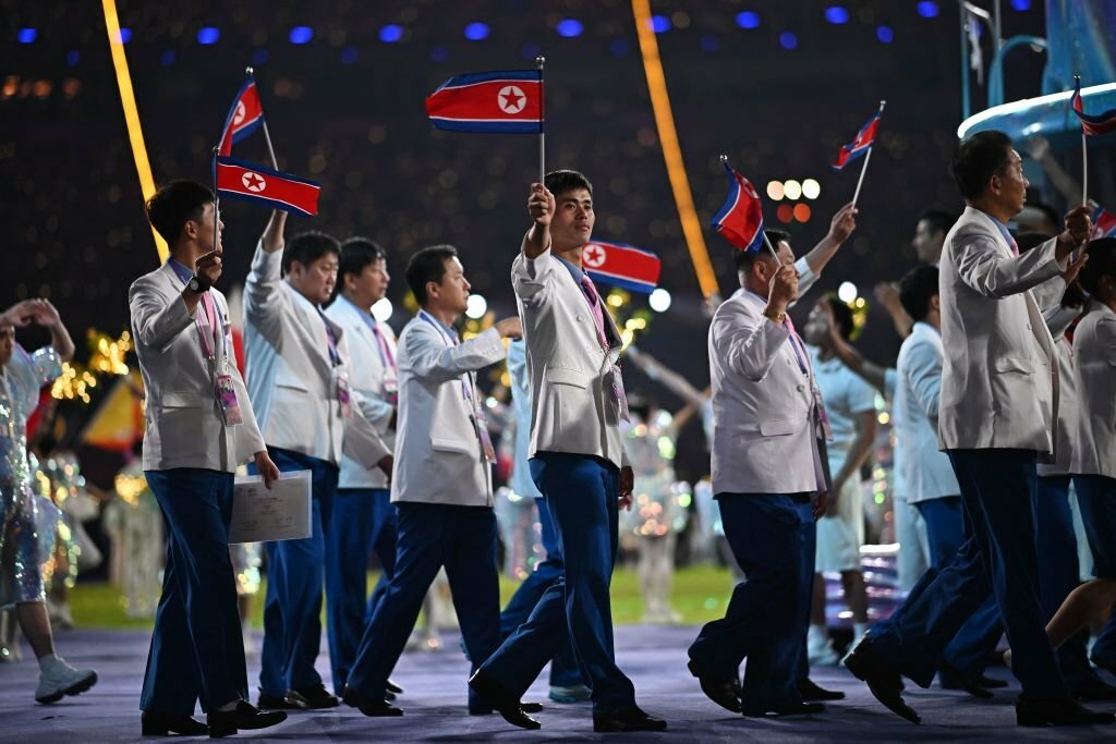 Chùm ảnh lễ bế mạc ASIAD 2023: Lung linh huyền ảo - Ảnh 10.