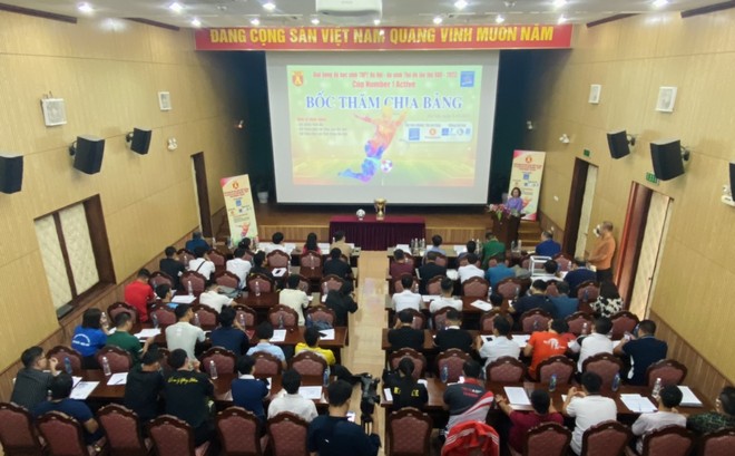 Khởi tranh giải bóng đá học sinh THPT Hà Nội 2023 với 25 bảng đấu kịch tính - Ảnh 4.